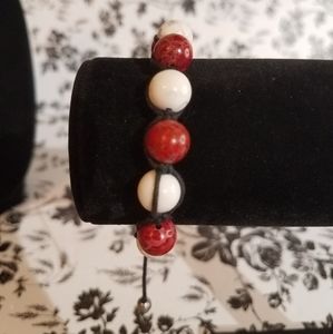 Red and white semi precious stone bracelet jo14